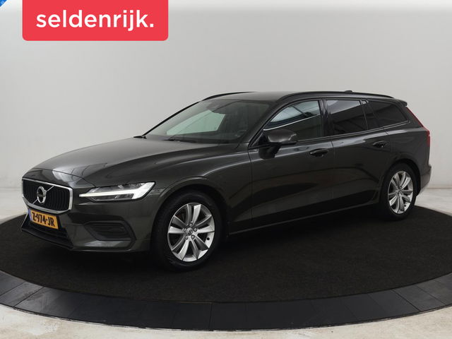 Volvo V60 - 2.0 D3 Momentum Pro | Trekhaak | Half leder | Carplay | Navigatie | Full LED | Cruise control | Parkeerhulp | Bluetooth