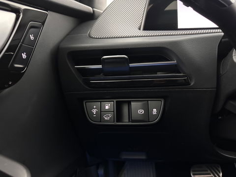 Kia Ev6 GT-Line 77.4 kWh (3-Fase-11kW) {SOH-96%} (INCL-BTW) Aut. *HEATPUMP | PANO | HEAD-UP | LEATHER-ALCANTARA | ADAPTIVE-CRUISE | DIGI-COCKPIT | MERIDIAN-AUDIO | MEMORYPACK | FULL-LED | KEYLESS | TOPVIEW | DAB | BLINDSPOT | NAVI-FULLMAP |