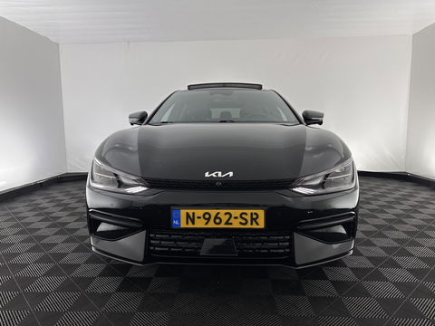 Kia Ev6 GT-Line 77.4 kWh (3-Fase-11kW) {SOH-96%} (INCL-BTW) Aut. *HEATPUMP | PANO | HEAD-UP | LEATHER-ALCANTARA | ADAPTIVE-CRUISE | DIGI-COCKPIT | MERIDIAN-AUDIO | MEMORYPACK | FULL-LED | KEYLESS | TOPVIEW | DAB | BLINDSPOT | NAVI-FULLMAP |