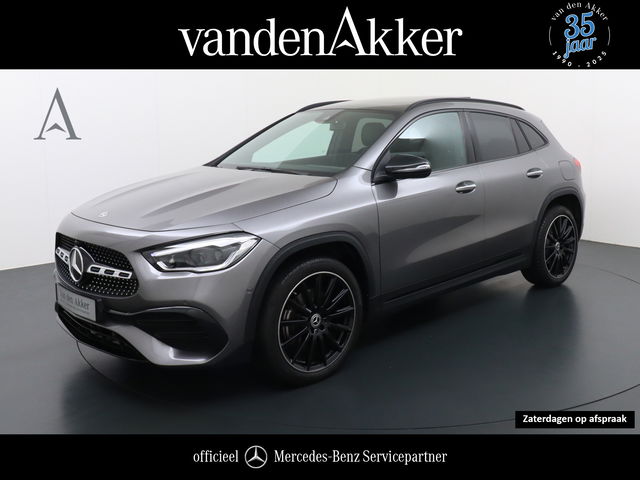 Mercedes-Benz GLA - 250 e AMG // Panoramadak // 20" AMG Velgen // Nightpakket // Sfeerverlichting // Camera //