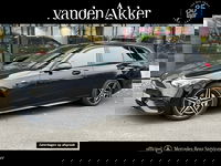 Mercedes-Benz C-Klasse - 300e AMG Estate // Trekhaak // Panoramadak // Distronic // 360 Camera // Memory // Sfeerverlichting