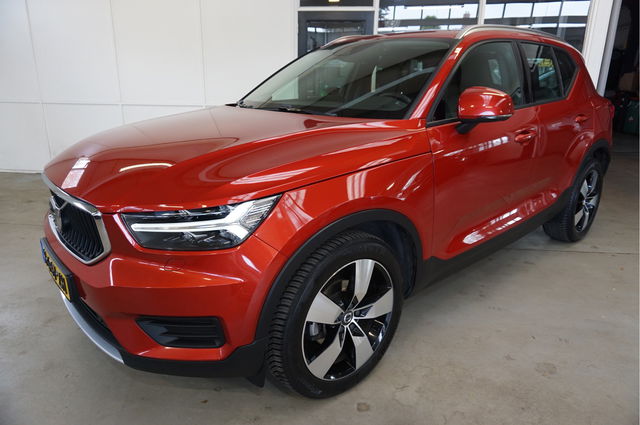 Volvo XC40 - 2.0 D3 Momentum Automaat Leder Parking-climate