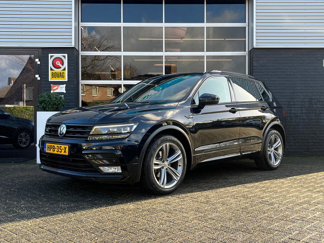 Volkswagen Tiguan - 1.4 R-Line, Black Style, Automaat, Camera, CarPlay, Trekhaak, Pano