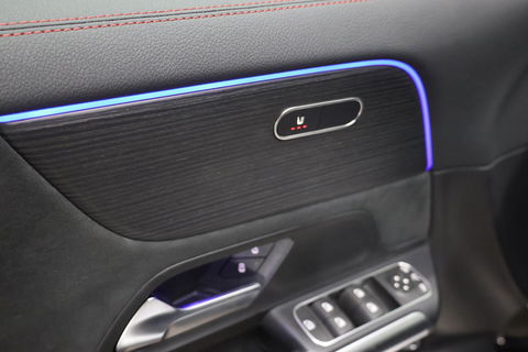 Mercedes-Benz GLA 200 AMG Line