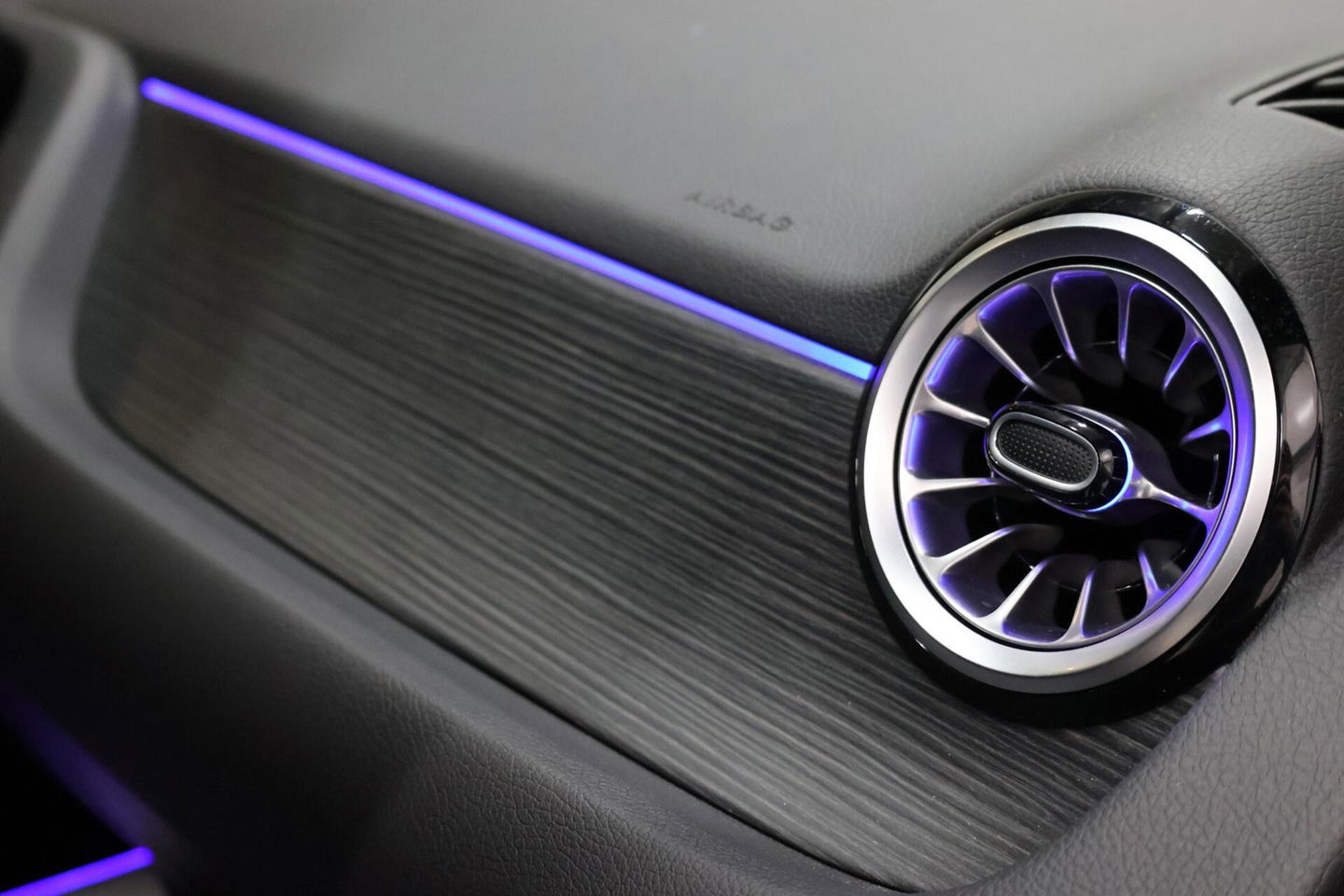 Mercedes-Benz GLA 200 AMG Line