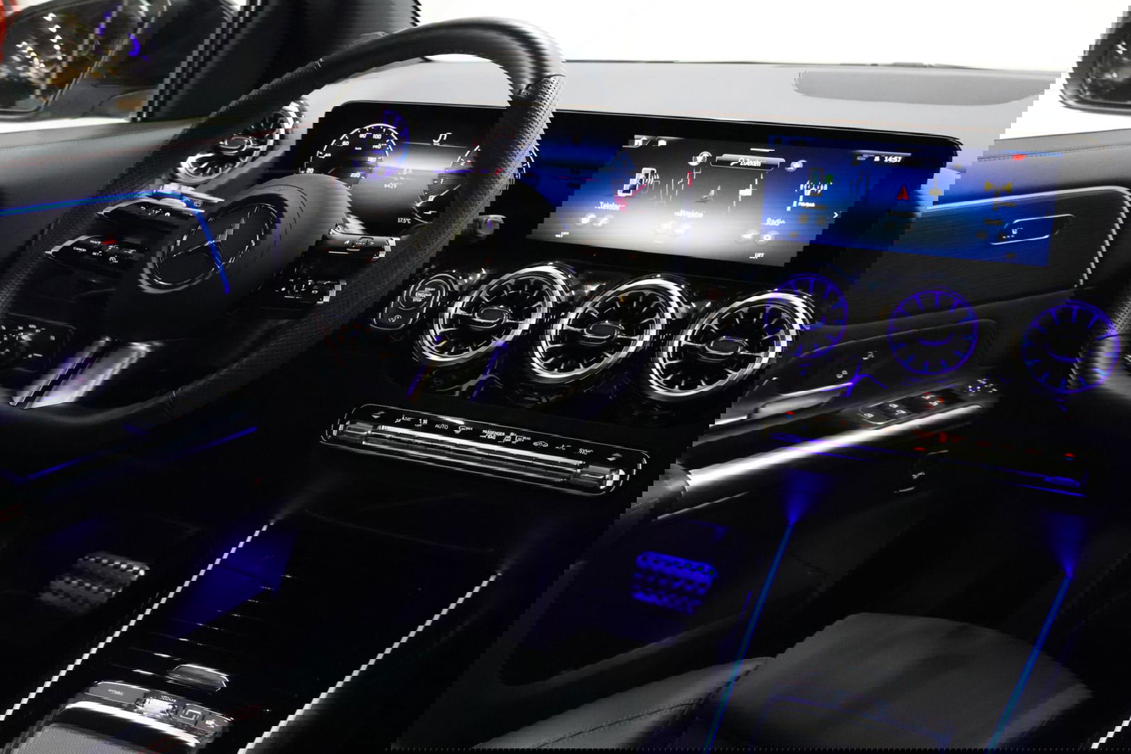 Mercedes-Benz GLA 200 AMG Line