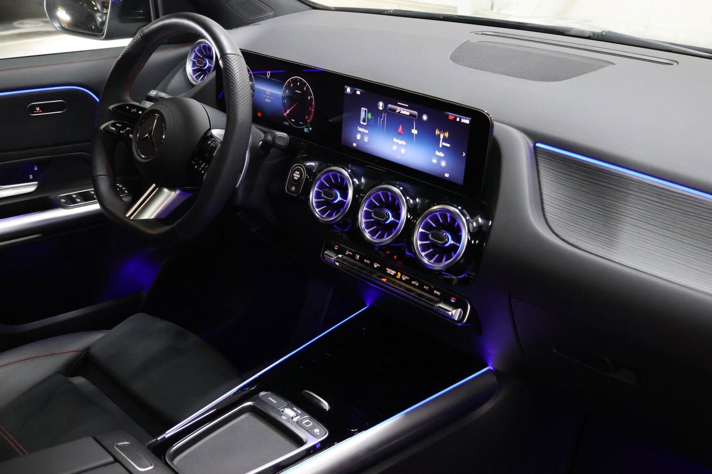 Mercedes-Benz GLA 200 AMG Line