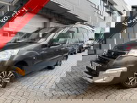 Peugeot Partner - 1.2 Benzine | Lage km's | Navigatie | 5 zit