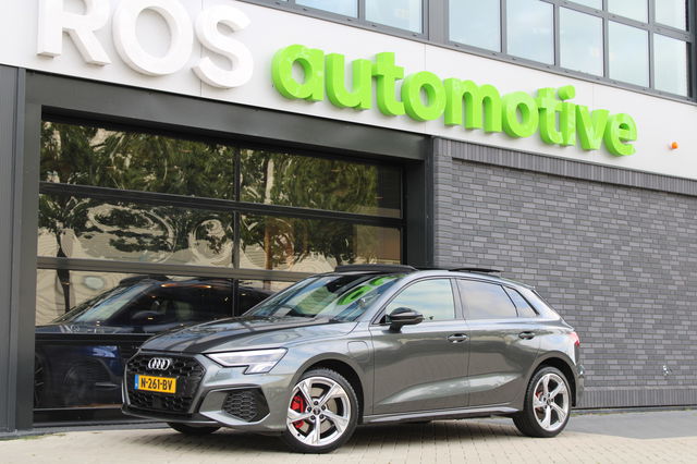 Audi A3 - Sportback 45 TFSI e S edition Competition | NAP | BTW | PANO | S-LINE | CARPLAY |