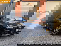 Audi A4 - Avant 35 TFSI S-line black edition! ACC/LED