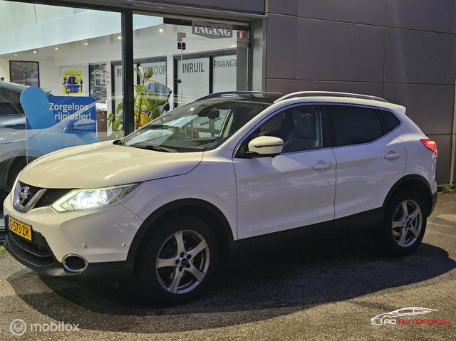 Nissan QASHQAI - 1.6 Connect Edition Panorama/360° camera/Stoelverwarming