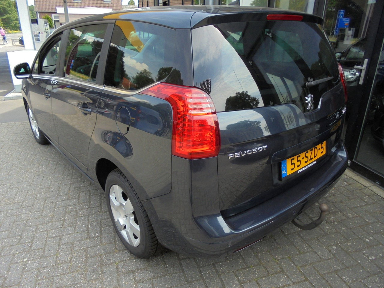 Peugeot 5008