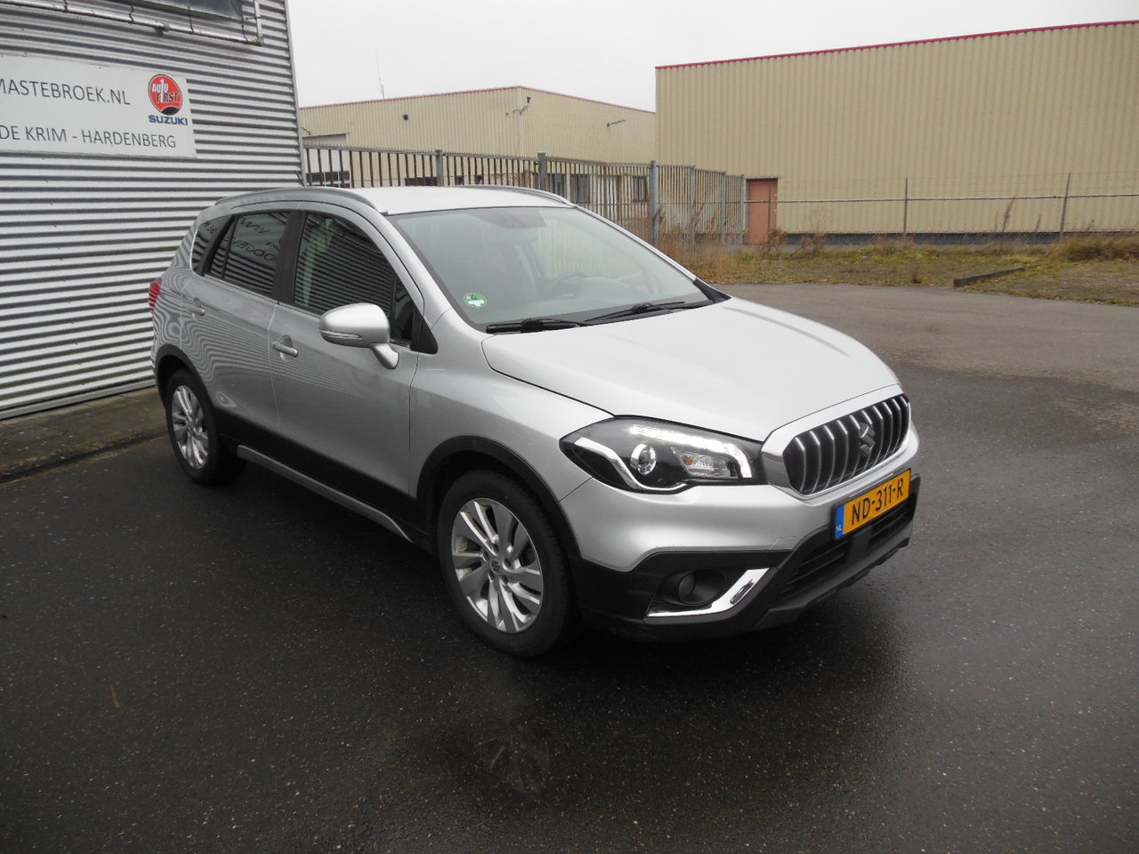Suzuki S-Cross