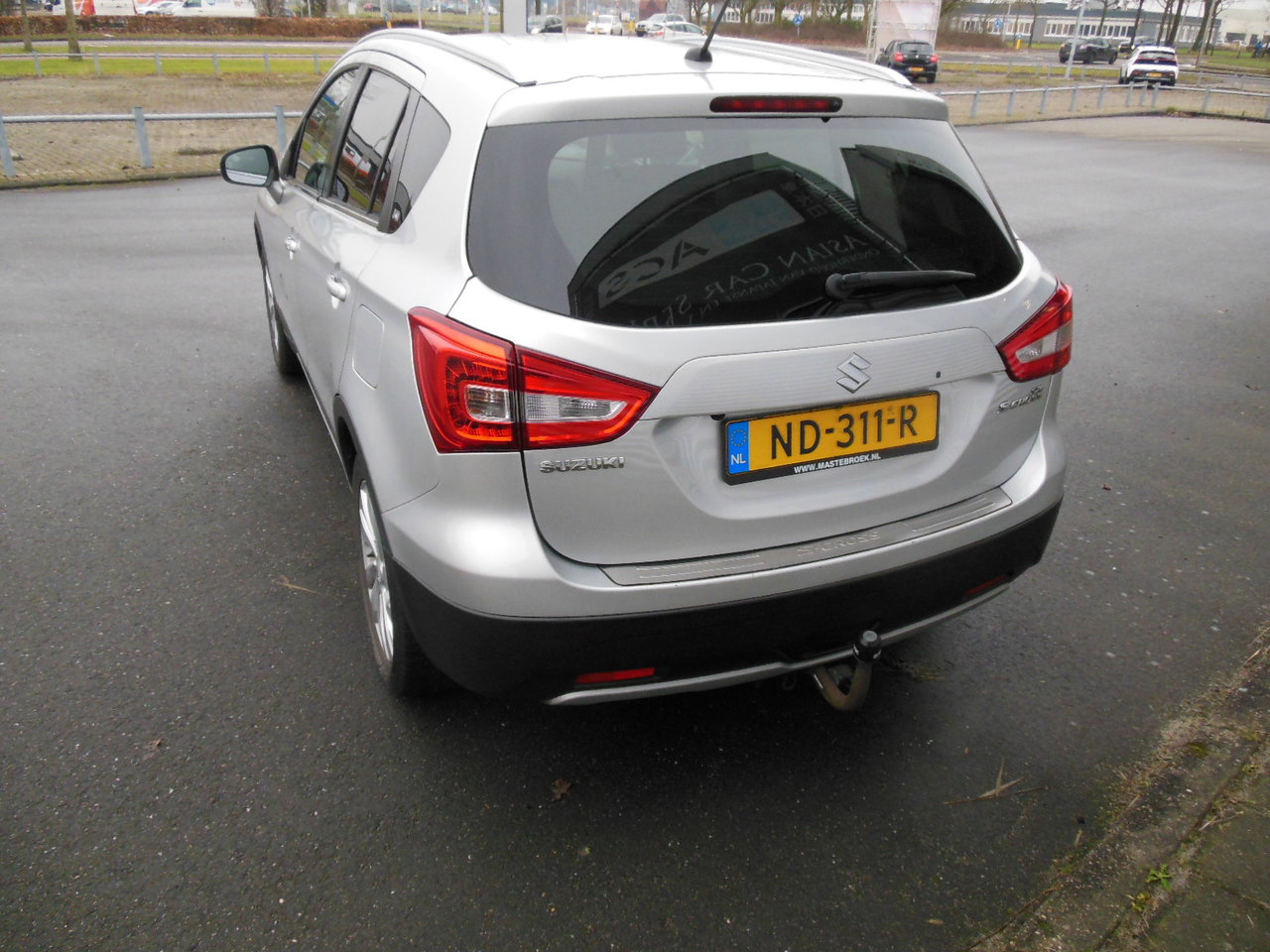 Suzuki S-Cross