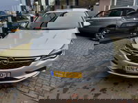 Opel Astra - Sports Tourer 1.0 Online Edition Staat in De Krim Staat in de Krim