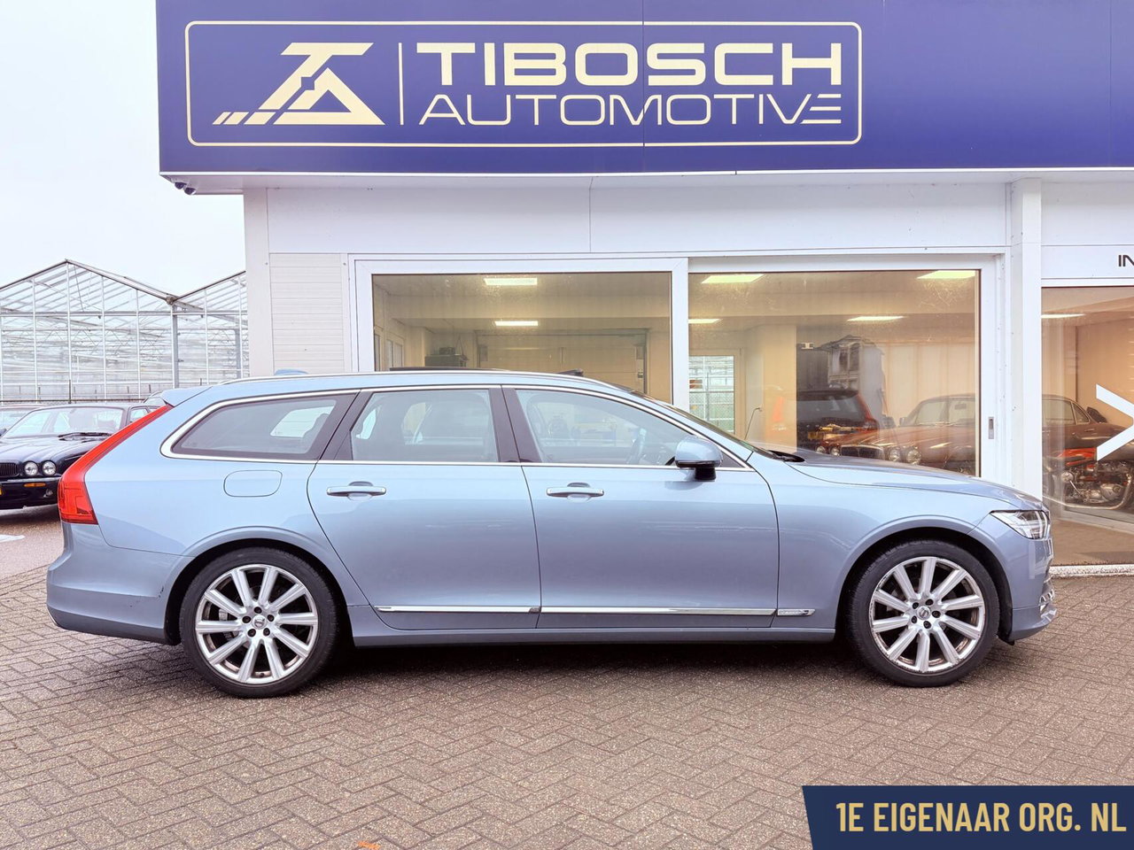 Volvo V90