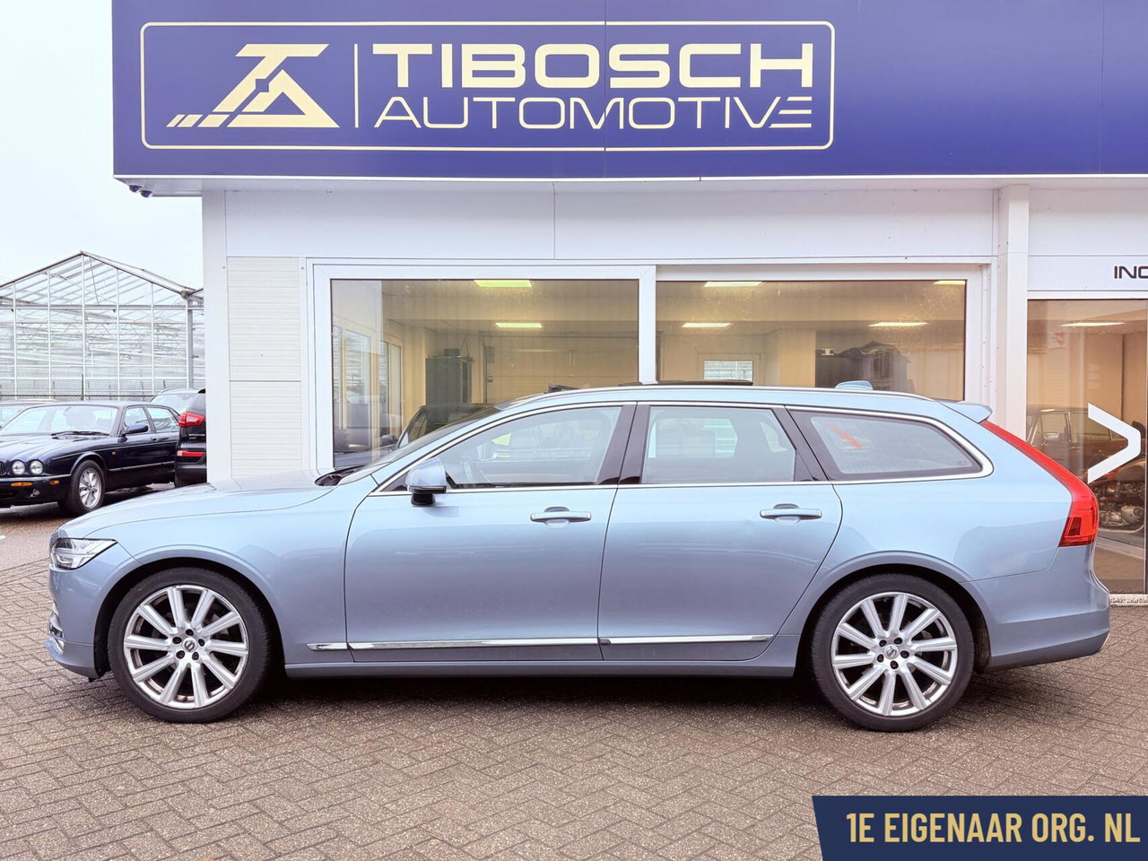 Volvo V90