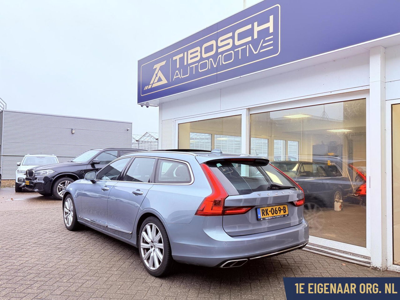 Volvo V90