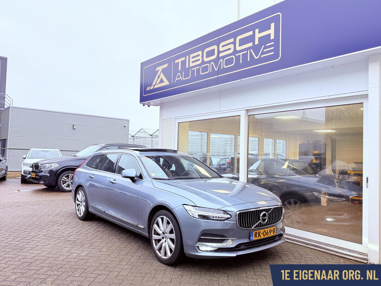 Volvo V90