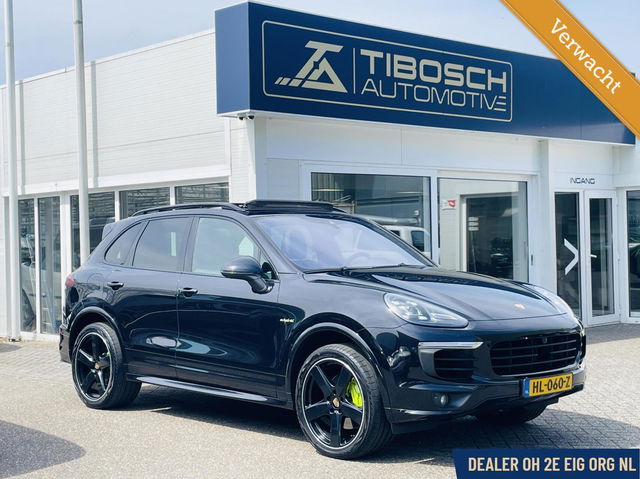 Porsche Cayenne - 3.0 S E-Hybrid LED 360gr CAM 21" Keyless Panorama