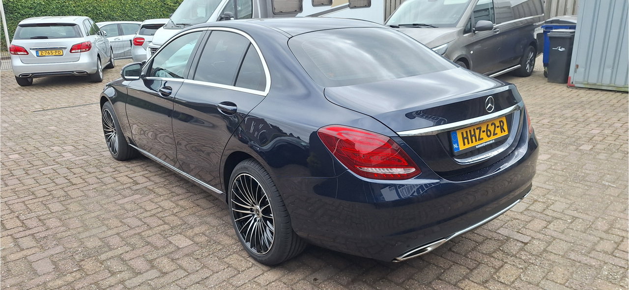 Mercedes-Benz C-Klasse