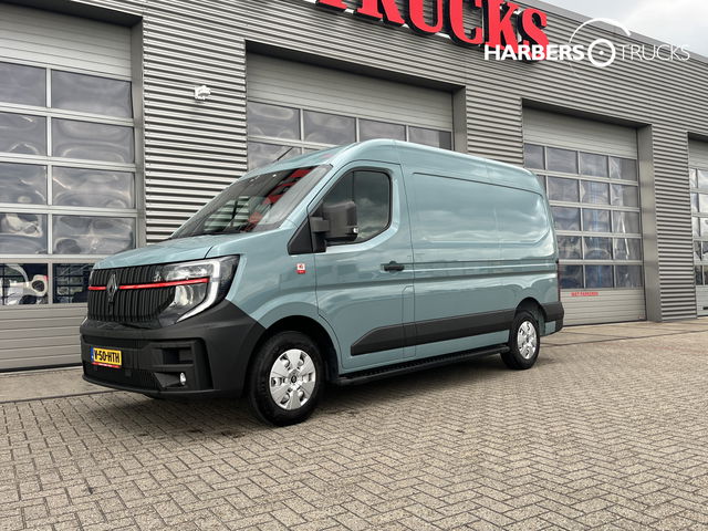 Renault Master - Red Edition Betimmerd, Sidesteps inclusief