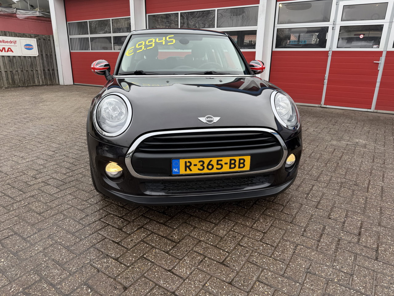 MINI One