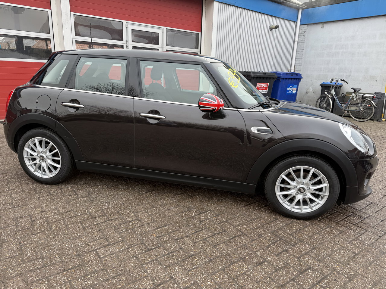 MINI One