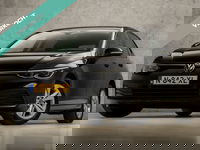 Volkswagen Golf - 1.0 TSI Life Sport Automaat (APPLE CARPLAY, GROOT NAVI, STUUR/STOELVERWARMING, MEMORY SEATS, PARKEERSENSOREN, IQ LED KOPLAMPEN, GETINT GLAS, KEYLESS, NIEUWSTAAT)