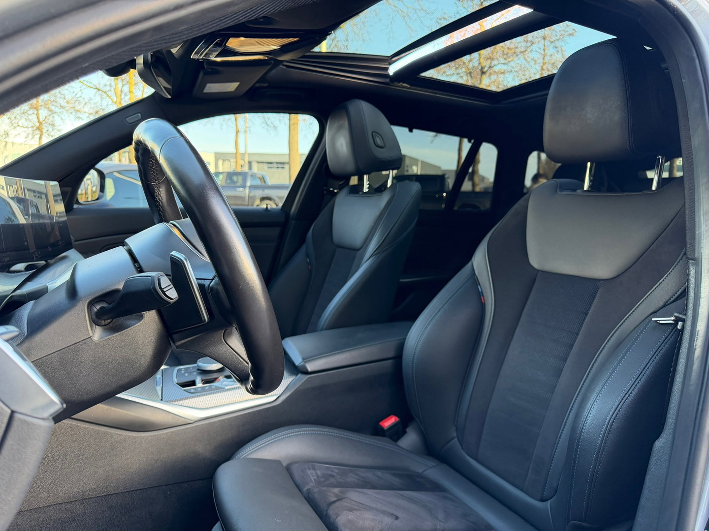 BMW 3 Serie Touring 330e xDrive M-Sport Pano|Keyless|292PK|360Camera|Carplay