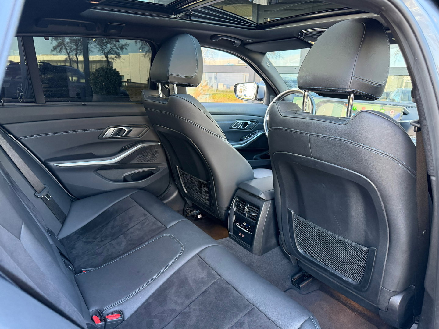BMW 3 Serie Touring 330e xDrive M-Sport Pano|Keyless|292PK|360Camera|Carplay