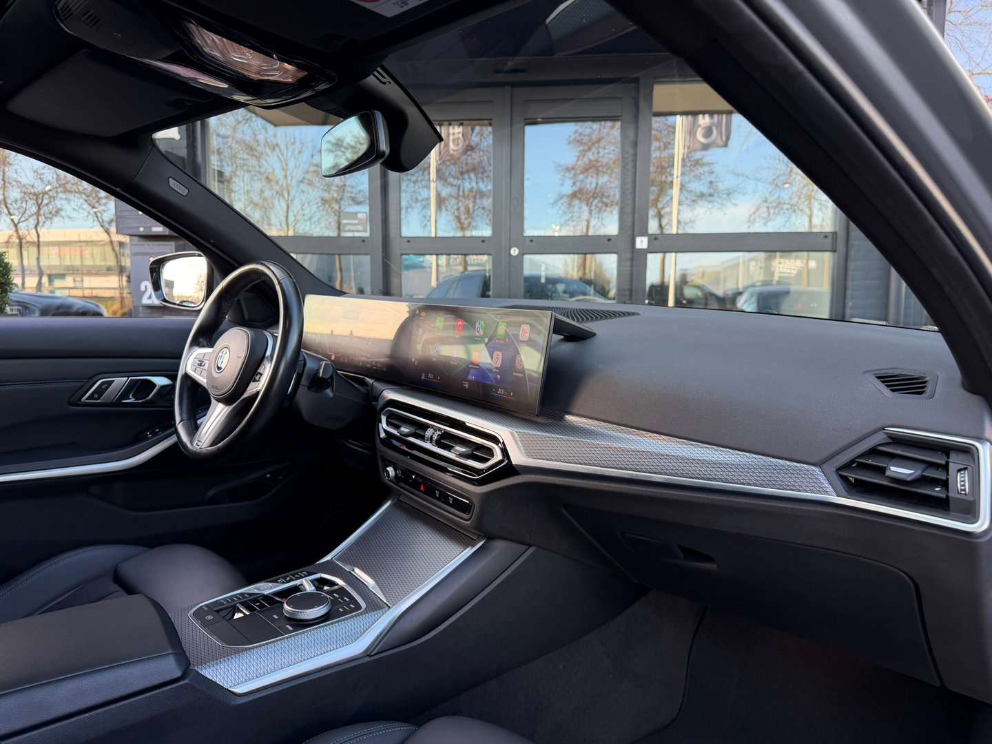 BMW 3 Serie Touring 330e xDrive M-Sport Pano|Keyless|292PK|360Camera|Carplay