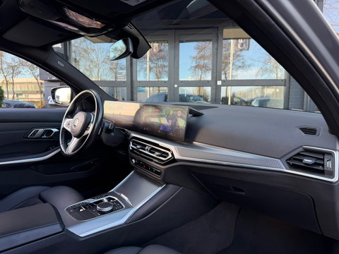 BMW 3 Serie Touring 330e xDrive M-Sport Pano|Keyless|292PK|360Camera|Carplay