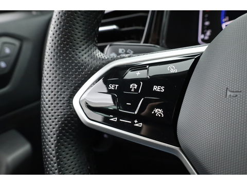 Volkswagen T-Roc Cabrio 1.5 TSI R-Line Edition Grey | Nmr. 930/999 | MAT Grijs | Leder | Stoel- Stuurverw. | Adapt. Cruise | Camera | Keyless | 19''