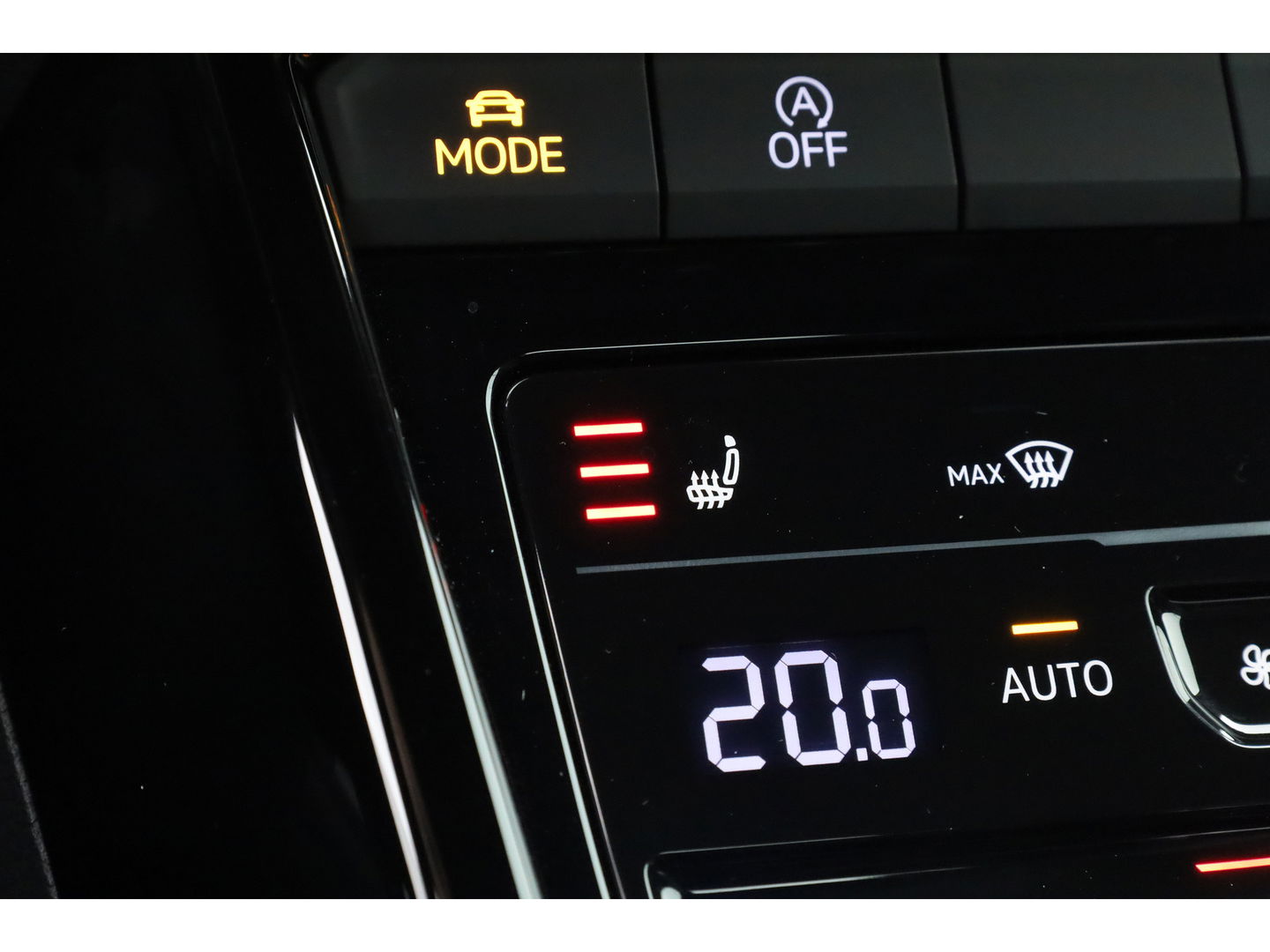 Volkswagen T-Roc Cabrio 1.5 TSI R-Line Edition Grey | Nmr. 930/999 | MAT Grijs | Leder | Stoel- Stuurverw. | Adapt. Cruise | Camera | Keyless | 19''