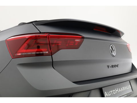 Volkswagen T-Roc Cabrio 1.5 TSI R-Line Edition Grey | Nmr. 930/999 | MAT Grijs | Leder | Stoel- Stuurverw. | Adapt. Cruise | Camera | Keyless | 19''