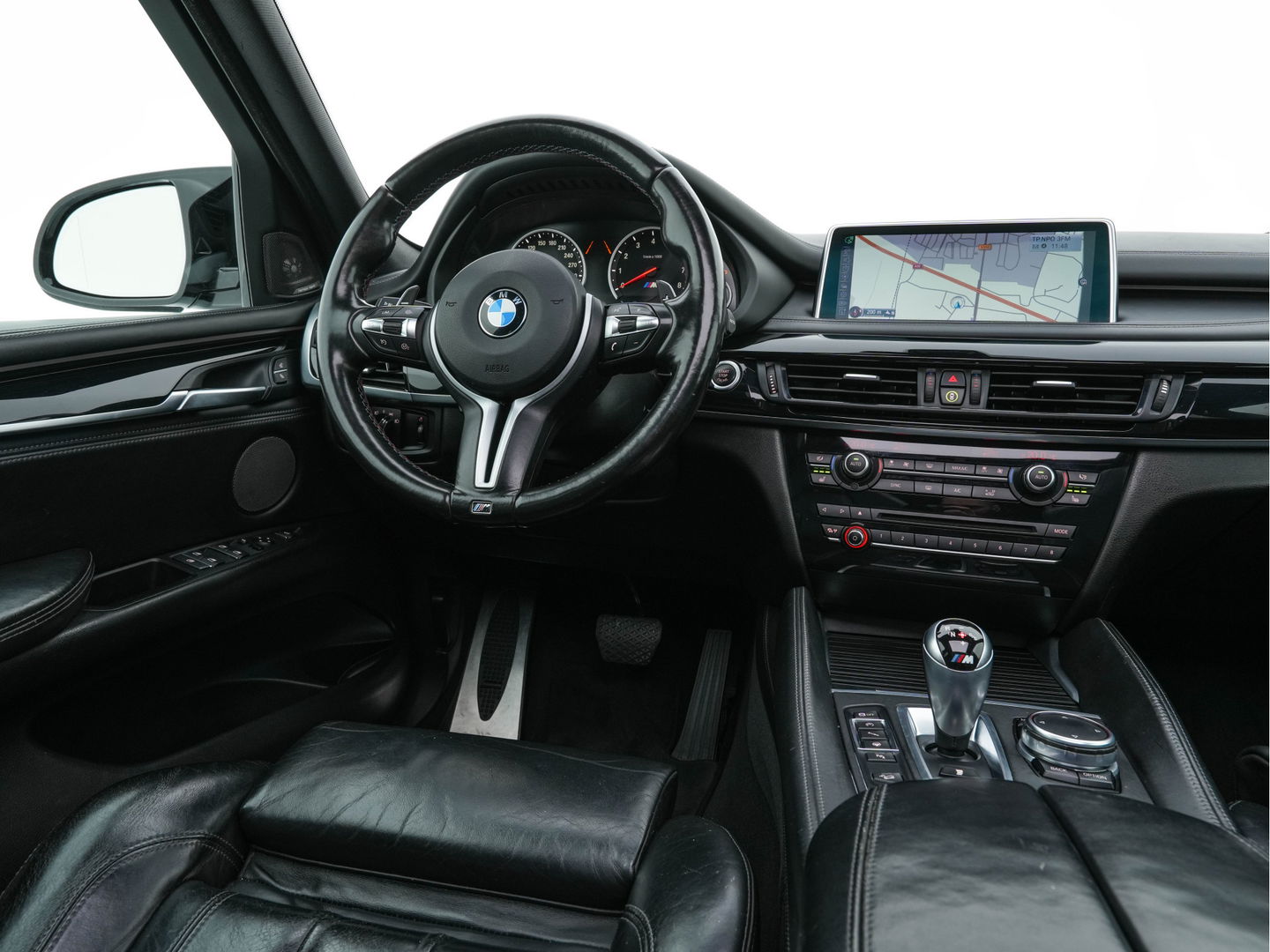 BMW X5 M High Executive M-Sportpack Aut. *PANO | HEAD-UP | LEATHER | FULL-LED | NAVI-FULLMAP | MEMORY-PACK | HARMAN/KARDON-AUDIO | KEYLESS | CAMERA | HEATED-COMFORTSEATS | SHIFTPADDLES | TOWBAR | 20''ALU*