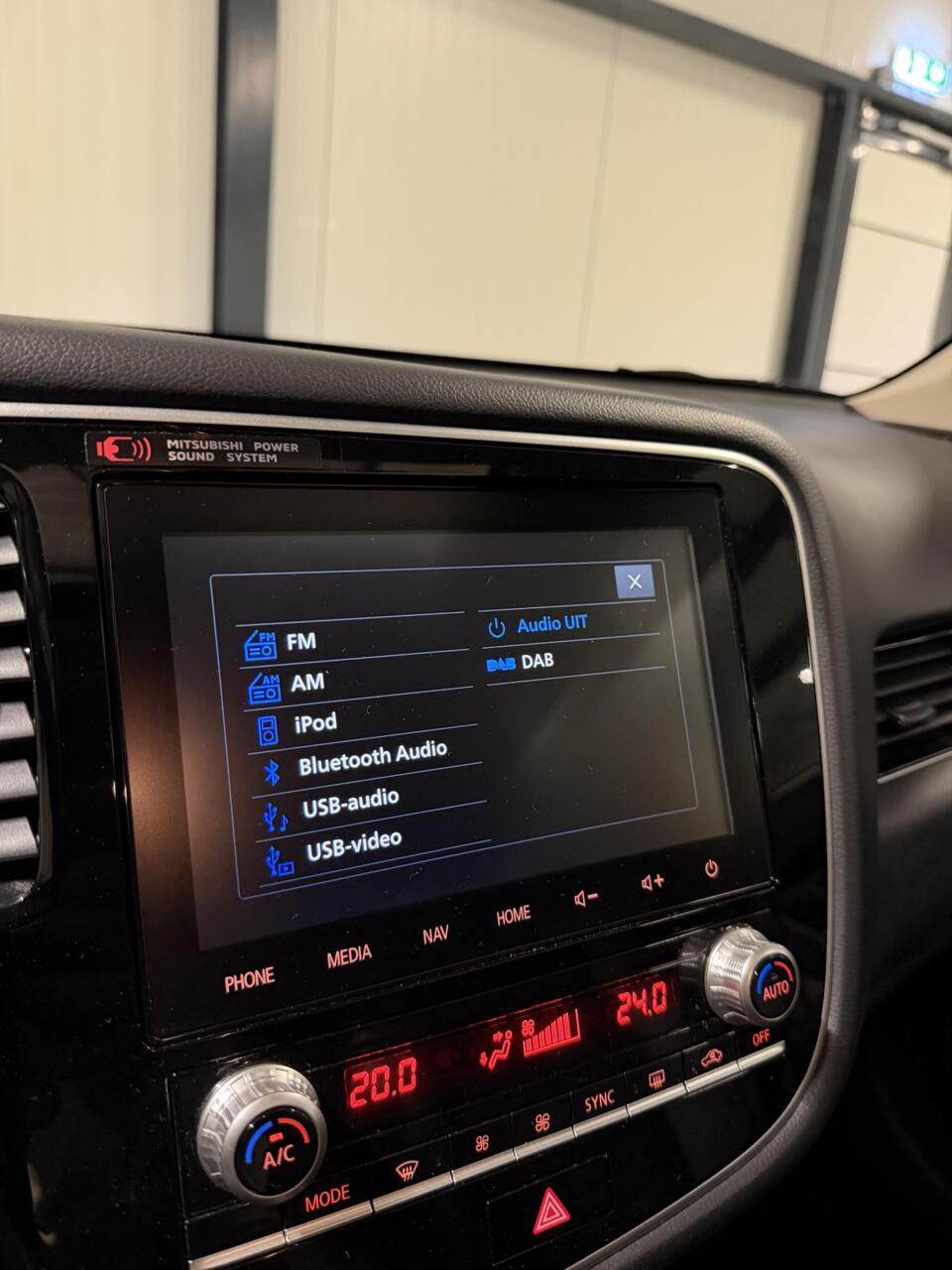 Mitsubishi Outlander