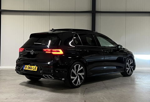 Volkswagen Golf 1.5 eTSI R-Line Pano Carplay Sfeer IQ Light