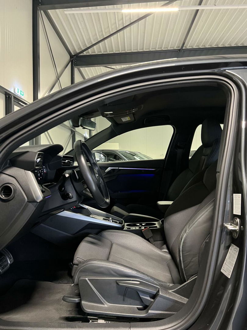 Audi A3 Limousine 35 TFSI edition one S-line Virtual Sfeer