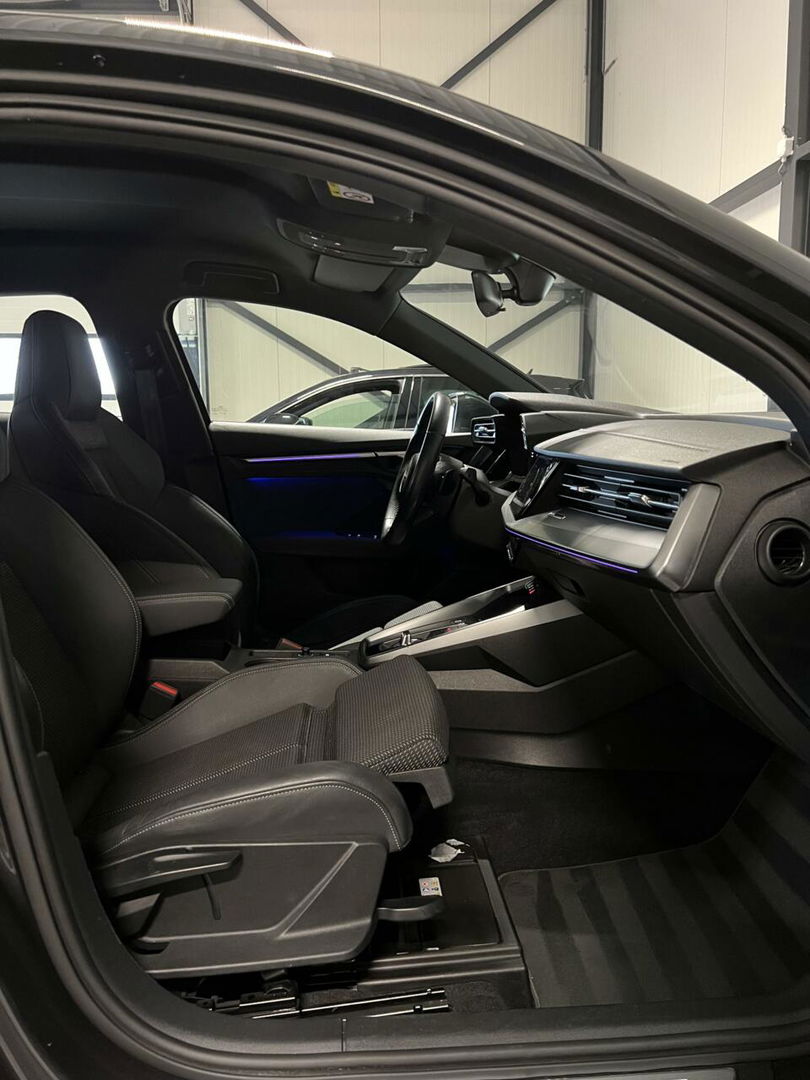 Audi A3 Limousine 35 TFSI edition one S-line Virtual Sfeer