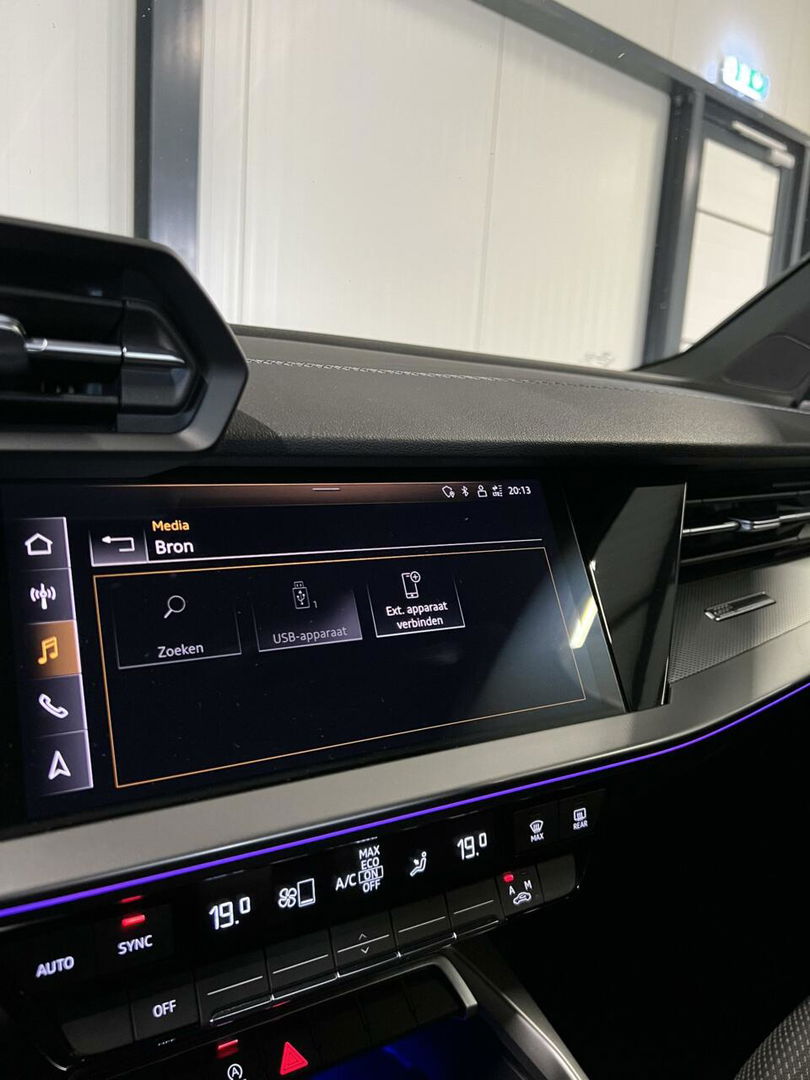 Audi A3 Limousine 35 TFSI edition one S-line Virtual Sfeer