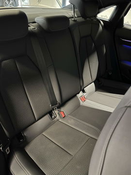 Audi A3 Limousine 35 TFSI edition one S-line Virtual Sfeer