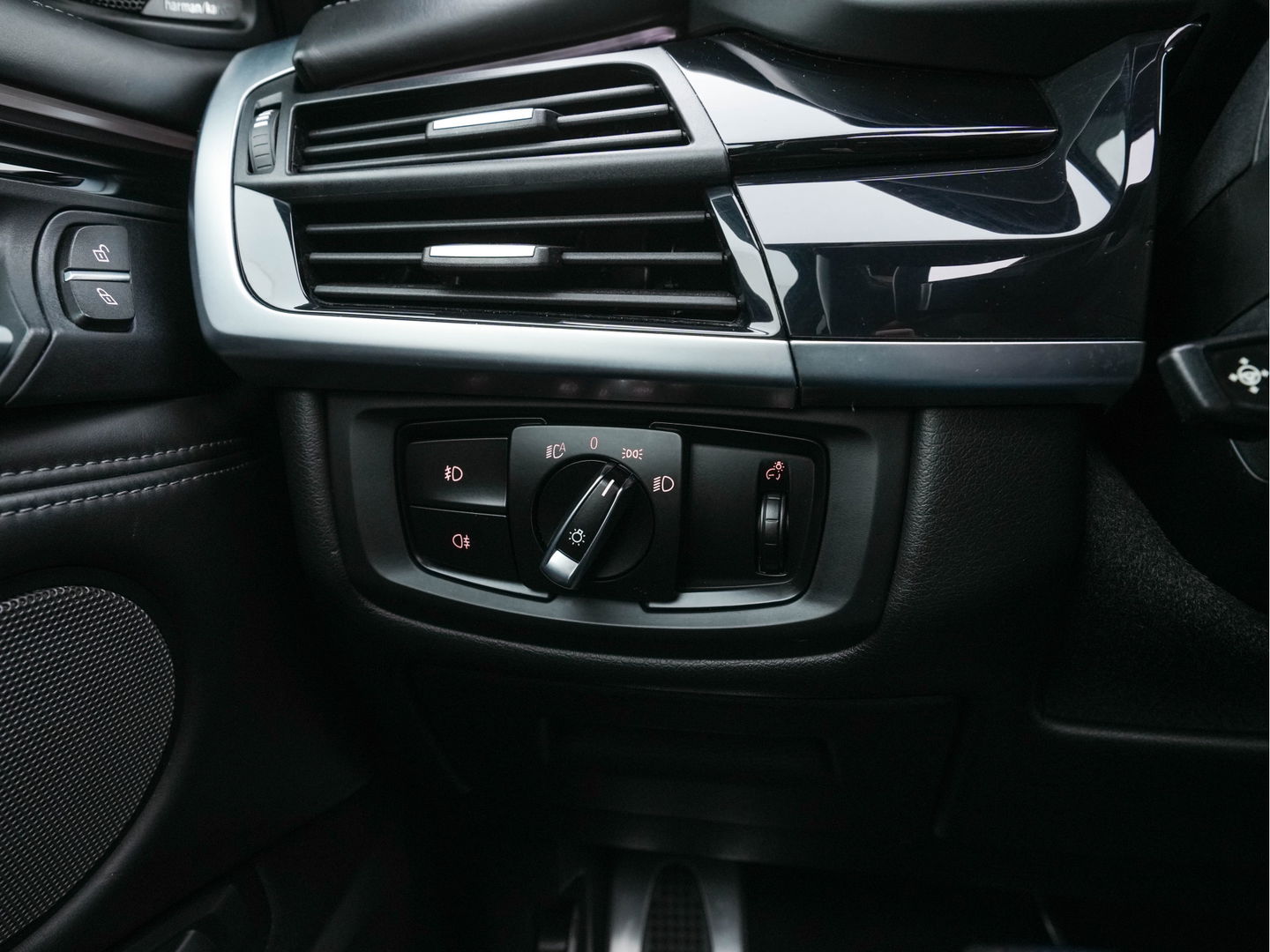 BMW X5 M High Executive M-Sportpack Aut. *PANO | HEAD-UP | LEATHER | FULL-LED | NAVI-FULLMAP | MEMORY-PACK | HARMAN/KARDON-AUDIO | KEYLESS | CAMERA | HEATED-COMFORTSEATS | SHIFTPADDLES | TOWBAR | 20''ALU*