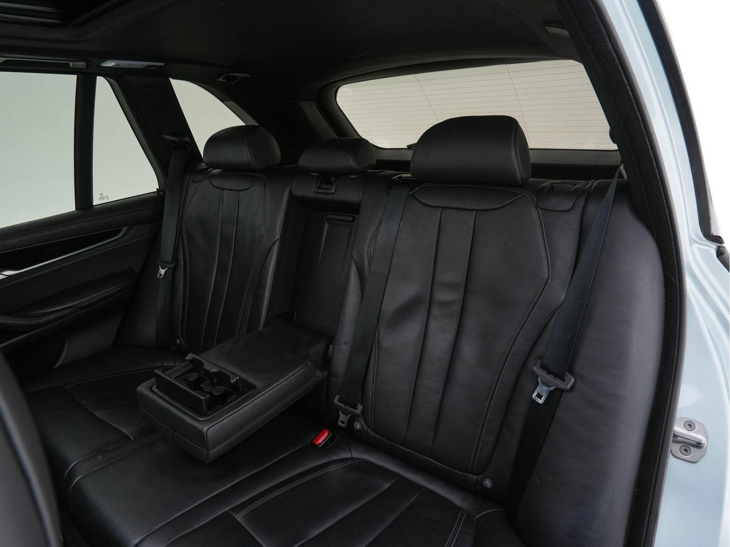 BMW X5 M High Executive M-Sportpack Aut. *PANO | HEAD-UP | LEATHER | FULL-LED | NAVI-FULLMAP | MEMORY-PACK | HARMAN/KARDON-AUDIO | KEYLESS | CAMERA | HEATED-COMFORTSEATS | SHIFTPADDLES | TOWBAR | 20''ALU*