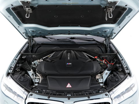 BMW X5 M High Executive M-Sportpack Aut. *PANO | HEAD-UP | LEATHER | FULL-LED | NAVI-FULLMAP | MEMORY-PACK | HARMAN/KARDON-AUDIO | KEYLESS | CAMERA | HEATED-COMFORTSEATS | SHIFTPADDLES | TOWBAR | 20''ALU*