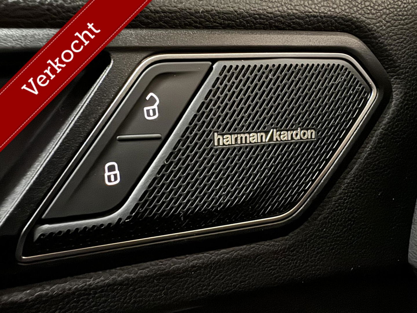 Volkswagen Tiguan 1.5 TSI R-Line Black Style Pano H/K NAP