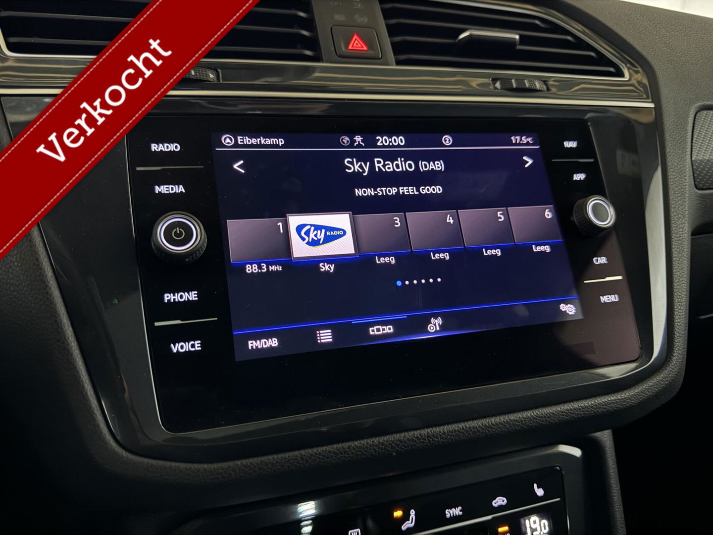 Volkswagen Tiguan 1.5 TSI R-Line Black Style Pano H/K NAP