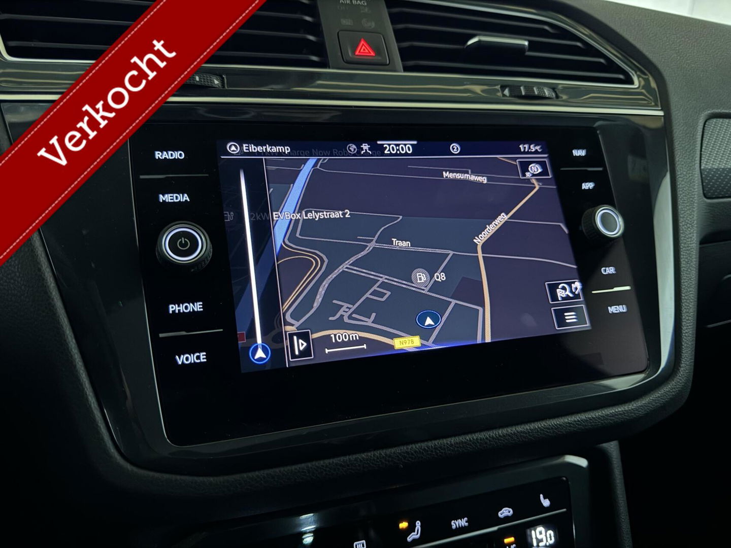 Volkswagen Tiguan 1.5 TSI R-Line Black Style Pano H/K NAP