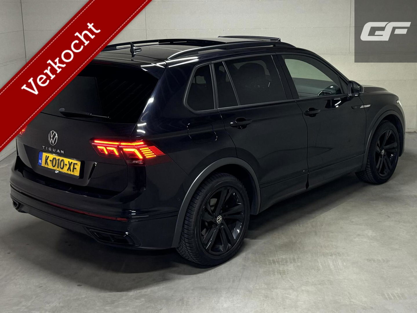 Volkswagen Tiguan 1.5 TSI R-Line Black Style Pano H/K NAP